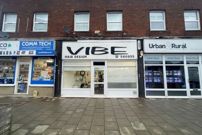 Retail premises to let in Nursery Parade, Marsh Road, Leagrave, Luton