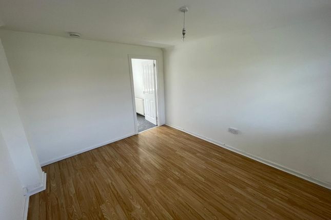 Terraced house to rent in Doon Way, Glasgow