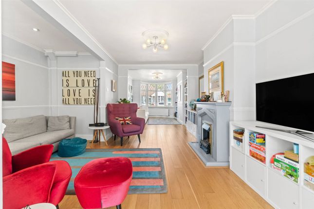 13, Sheringham Avenue, Twickenham photo 4