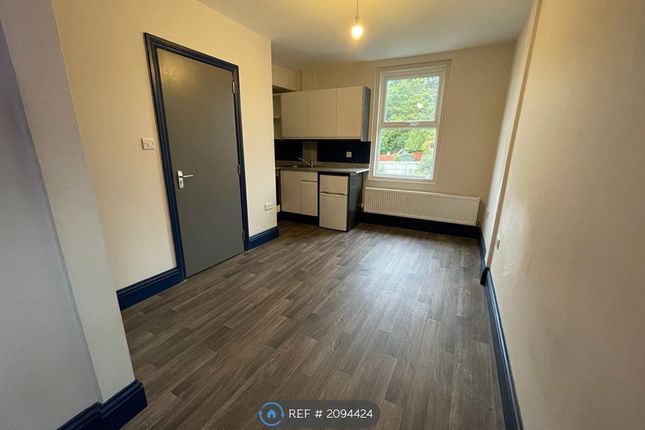 Studio to rent in Charminster Road, Bournemouth