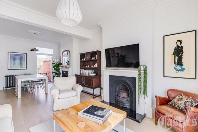 End terrace house for sale in Shanklin Road, London
