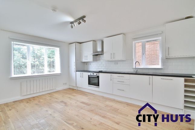 Thumbnail Flat to rent in Sycamore Close, London