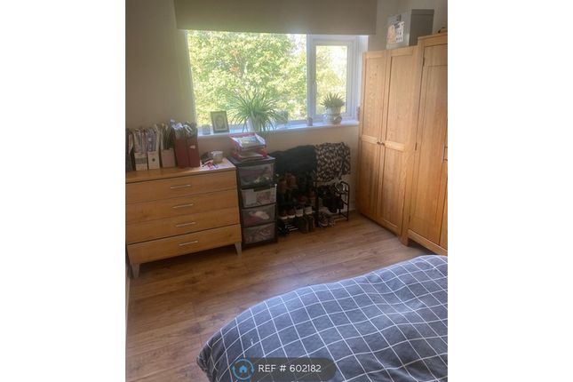 Flat, Pleasaunce Court Well Hall Road, London photo 3