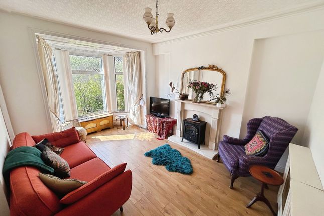 8 Nanthir Road, Bridgend photo 2