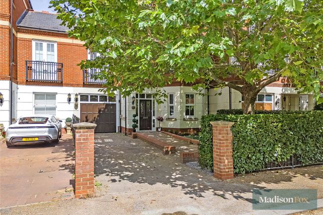 Thumbnail Terraced house to rent in Brandesbury Square, Woodford Green