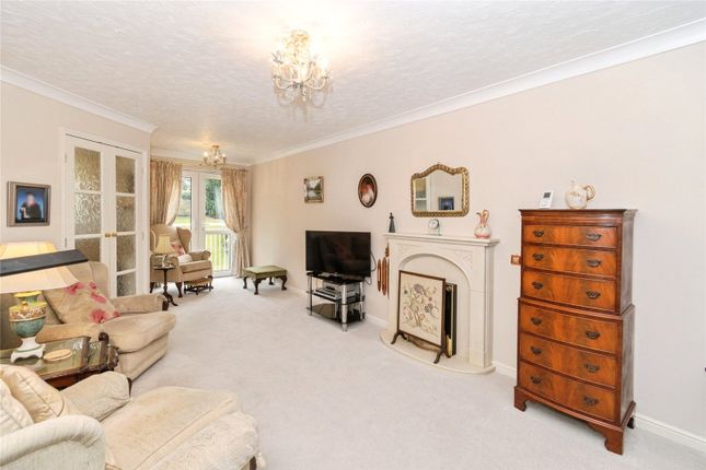 22, Aire Valley Court, Bingley photo 2