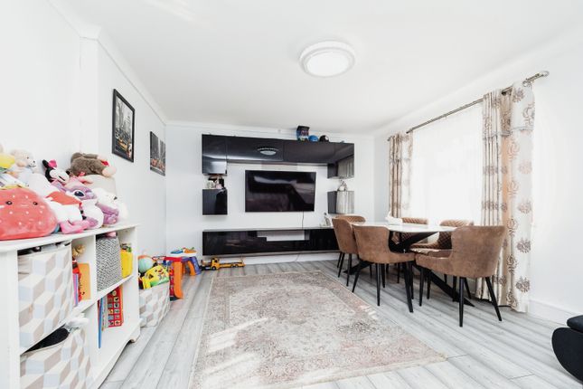 Flat for sale in Longtown Close, Romford, Essex