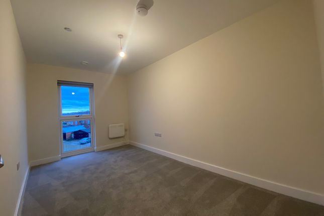 Flat to rent in Station Road, Corby