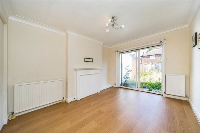 91, Cumbrian Gardens, London photo 3