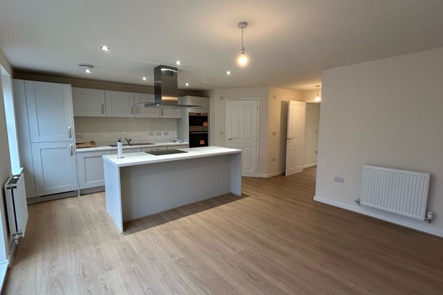 Apartment, 10, Kestrel House, Doncaster photo 4