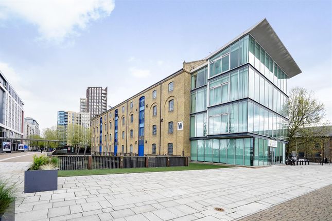 Flat for sale in Warehouse W, Royal Victoria Dock