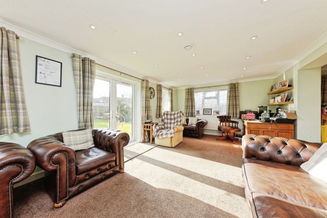 30, Grenville Way, Kent photo 2
