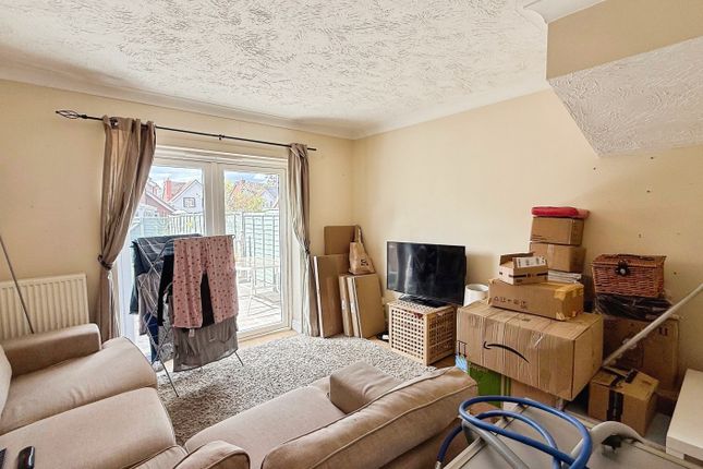 12, Cleveland Way, Westbury photo 4