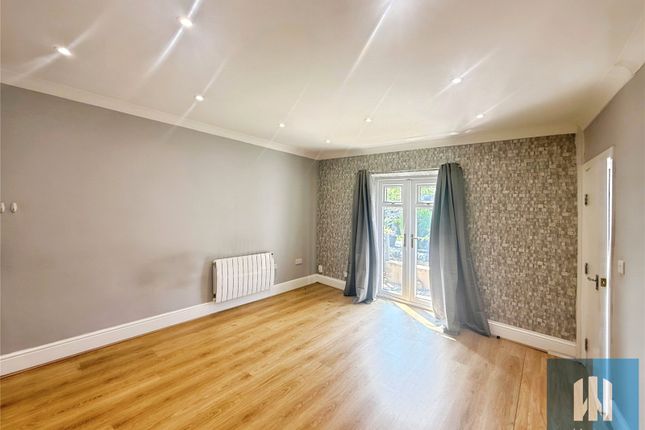 149, Wellington Street, Huddersfield photo 3
