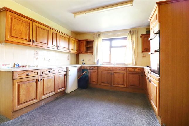 1 Laughton Road, Gainsborough photo 3