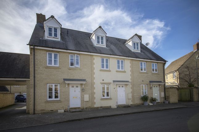 Thumbnail Terraced house to rent in Rowan Drive, Witney