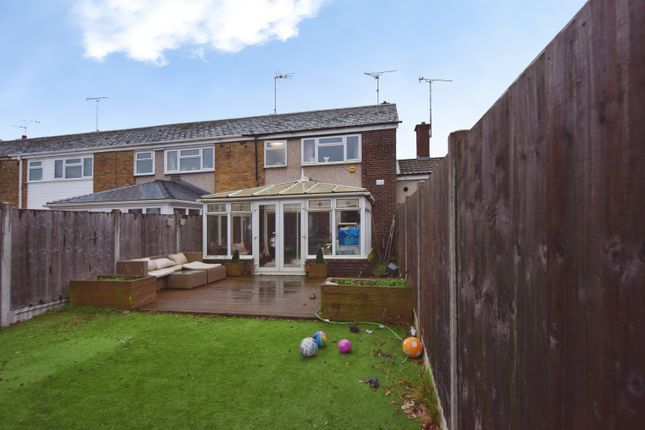 12, Mistley End, Basildon photo 3