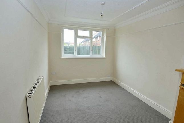 23, Corbridge Close, Hull photo 4