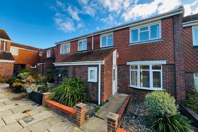 3 Bedroom House in RH11 0RA