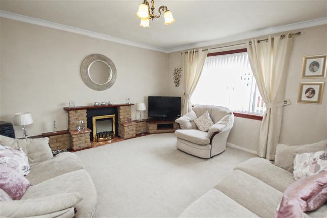 37, Honeybank Crescent, Carluke photo 4