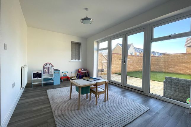 Town house for sale in Cowleaze Path, Banwell