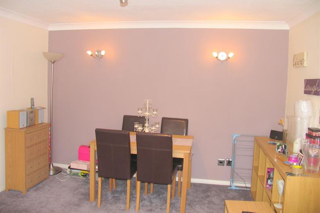Flat for sale in Southall Close, Ware