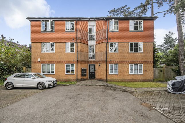 Thumbnail Flat for sale in Westcote Road, Reading, Berkshire