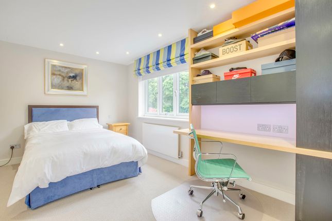 80 Gregories Road, Hp9 1Hl (Low Res)-6