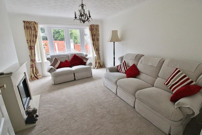 40, St Johns Avenue, Waterlooville photo 3