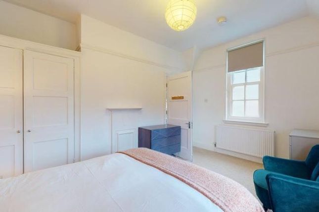 Broadwater Road, London photo 2