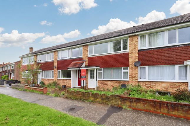 Terraced house for sale in River View, Braintree