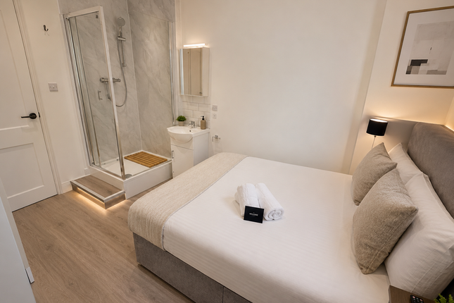 54, Westborne Grove, London photo 5