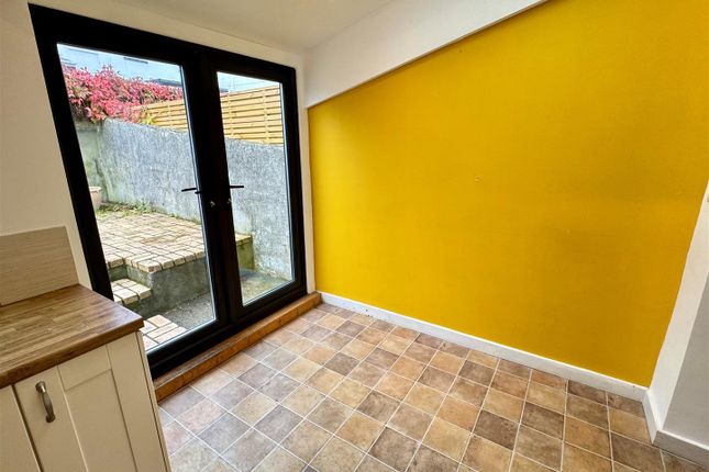 Carclew Avenue, Newquay photo 5