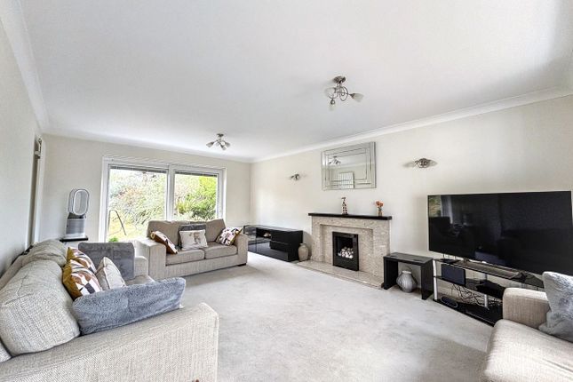 16, Coverdale Avenue, Bexhill-on-Sea photo 2