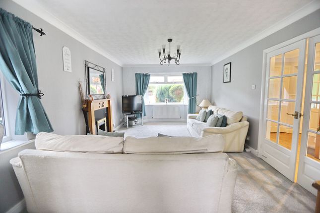 18 Chapeltown Road, Manchester photo 4