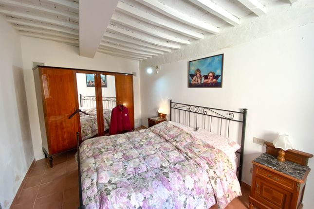 Apartment for sale in Borgo Buio, Guardistallo, Pisa, Tuscany, Italy