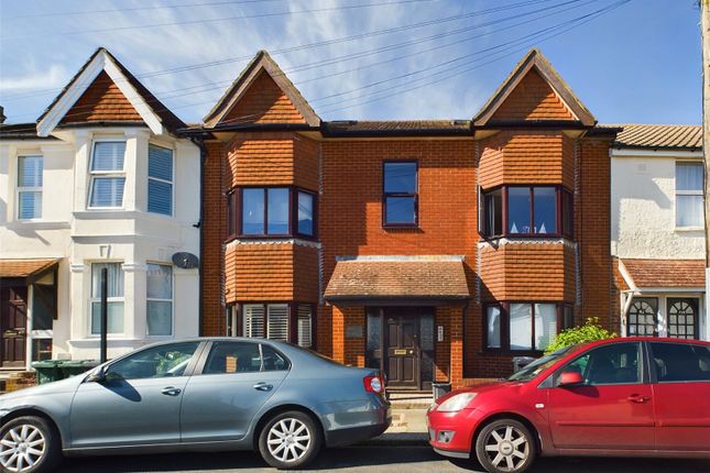 Thumbnail Flat to rent in Miles Court, 73A Payne Avenue, Hove, East Sussex