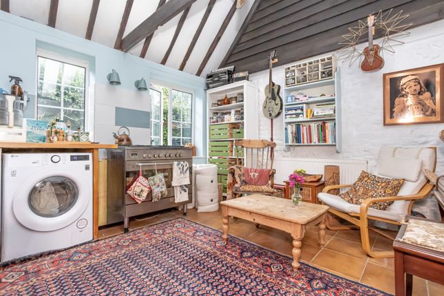 25, Holly Lane, Margate photo 4