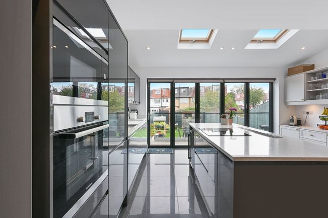 Ranfurly Road, Sutton photo 4