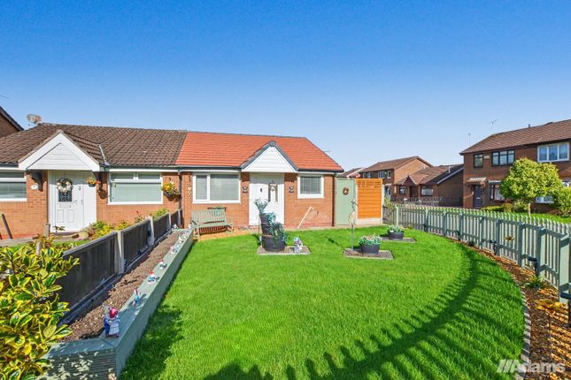 2-bed semi-detached on Aldersey Close, Runcorn, £200,000