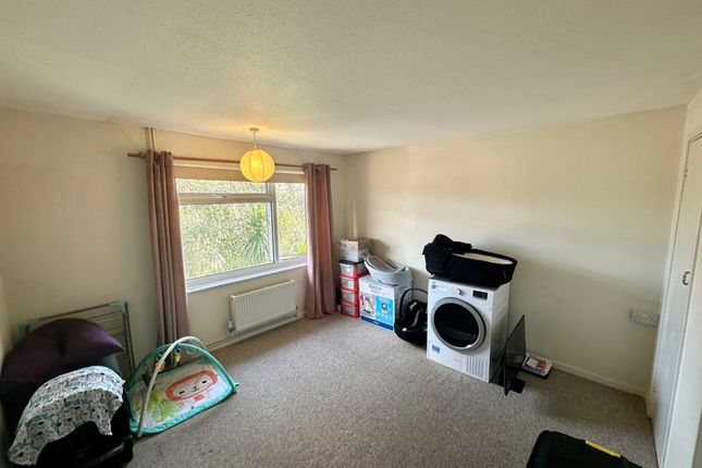 74, Gilbert Road, Chichester photo 3