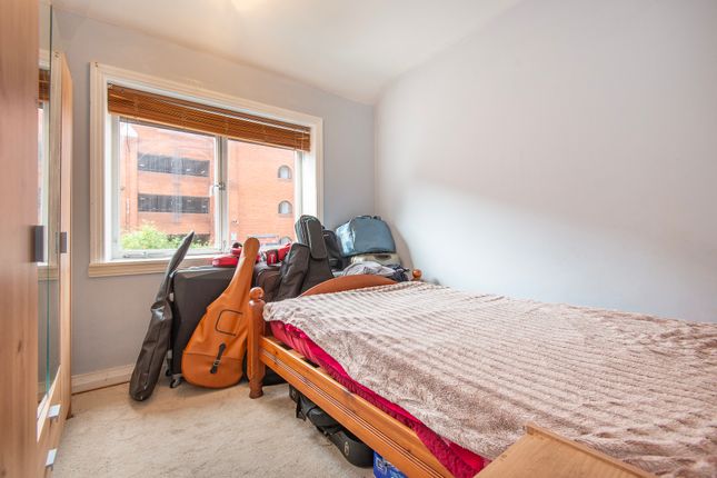 Flat for sale in Oxford Road, London