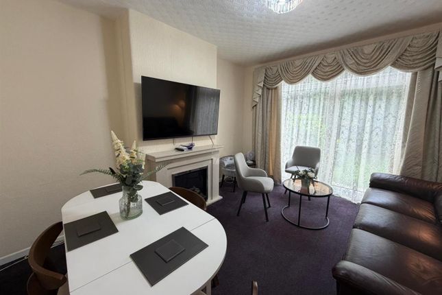 9, Lanark Avenue, Manchester photo 5