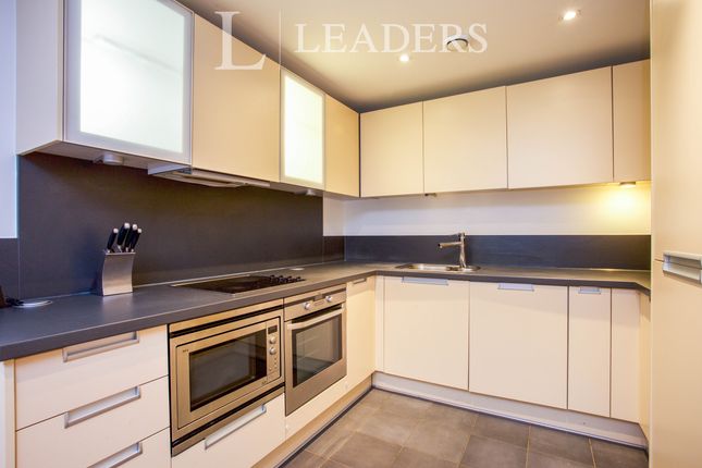 Flat 6, Park Heights, Woking photo 4