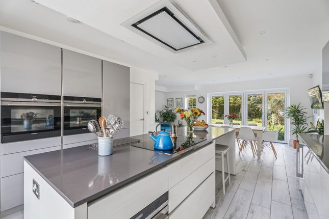 5 Pheasant Close, Amersham photo 2