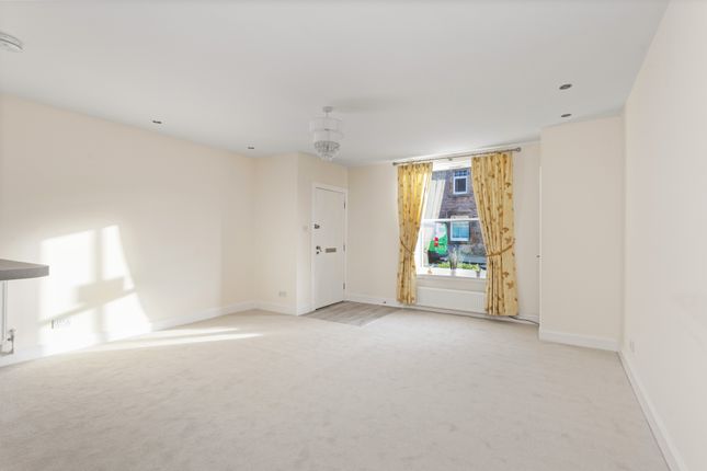 52B, Main Street, Gorebridge photo 3