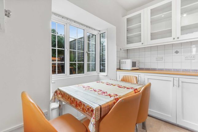Cottage for sale in Lambert Road, London