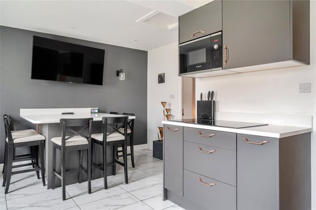 6, Hopefield Chase, Leeds photo 4
