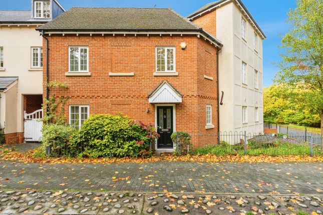 4-bed house on 1, Ogilvie Close, Aylesbury, £485,000