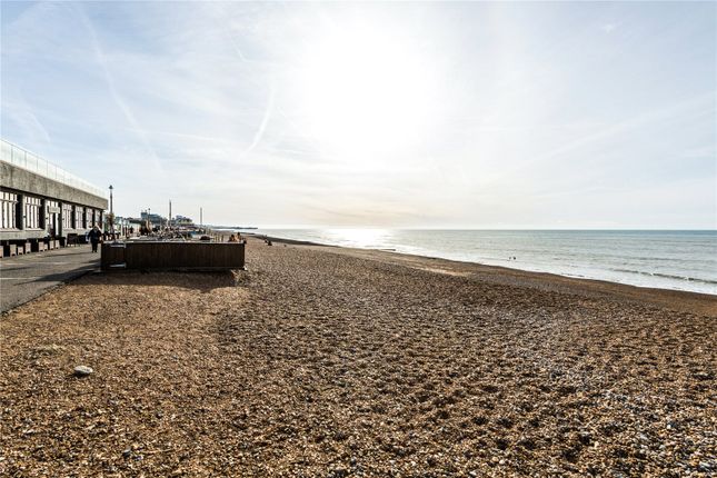Flat for sale in Kingsway, Hove, East Sussex